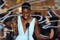 VID&Eacute;OS. Oscars 2014 : &quot;Gravity&quot; plane, &quot;12 Years a Slave&quot; s'envole