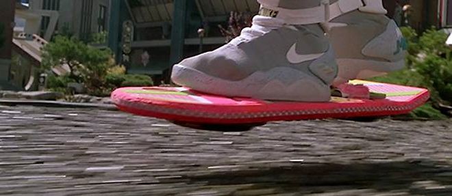 Le hoverboard dans "Retour vers le futur 2".