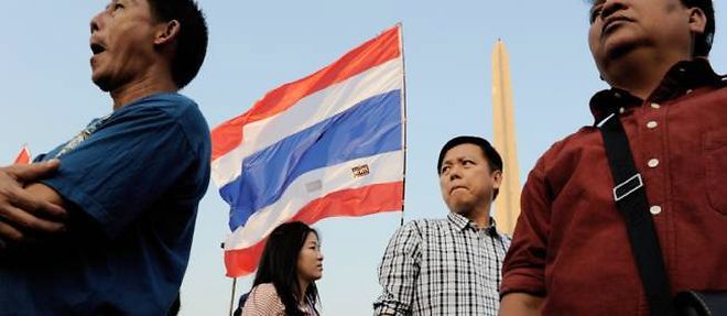 En fevrier, les elections legislative en Thailande ont ete perturbees par les manifestants anti-gouvernement.