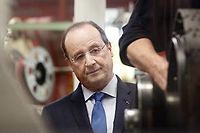 VID&Eacute;O. La visite de Hollande chez Michelin parasit&eacute;e par l'affaire Morelle