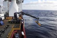 VID&Eacute;O. MH370 : sans d&eacute;bris en surface, les recherches sous-marines vont s'intensifier
