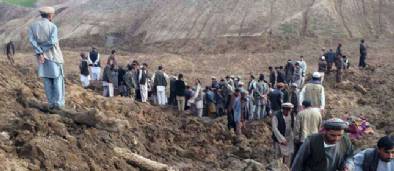 VID&Eacute;O. Afghanistan : 300 morts dans les glissements de terrain, fin des recherches