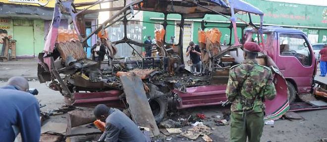 Explosion d'un bus dans Nairobi le 18 novembre 2012.