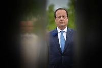 Francois Hollande lors des commemorations du 8 mai, a Paris (C)NICOLAS GOUHIER
