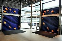 Le hall de Berlaymont, qui abrite a Bruxelles la Commission europeenne. (C)Georges Gobet