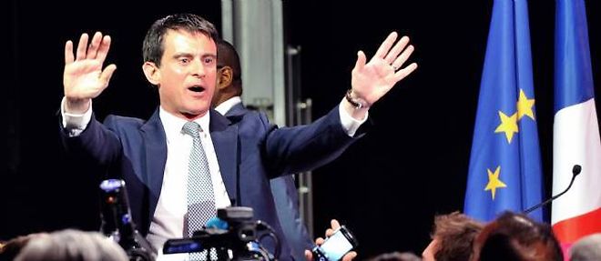 Apres la deroute du PS aux elections europeennes, Manuel Valls defend la politique du gouvernement.