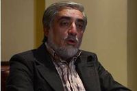 Attentat meurtrier contre le convoi du favori de l'&eacute;lection afghane Abdullah