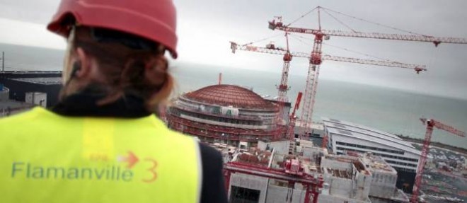 La construction d'un parc d'EPR a grande echelle en France - reacteur de troisieme generation - representerait un investissement de 240 a 260 milliards d'euros.
