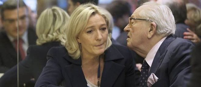 En parlant dans son blog video de "fournee" a propos de Patrick Bruel et d'autres artistes anti-FN, Jean-Marie Le Pen a provoque la colere de sa fille.
