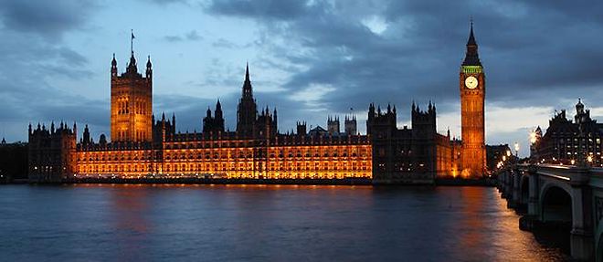 Le palais de Westminster, sur les bords de la Tamise, pourrait bientot disparaitre.