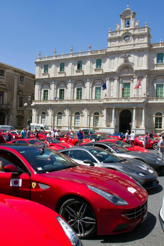 Le rallye Cavalcade, en Sicle, a réuni quelques unes des plus belles Ferrari actuelles ©  Ferrari