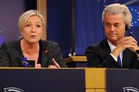 Marine Le Pen incapable de former un groupe au Parlement europ&eacute;en