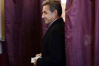 Nicolas Sarkozy votant lors des elections municipales, en mars dernier. (C)Eric Feferberg / AFP