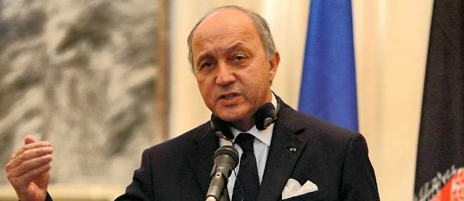 "La France veut agir avec beaucoup de force pour exiger un cessez-le-feu immediat, et cette position sera tenue", a declare Laurent Fabius.
