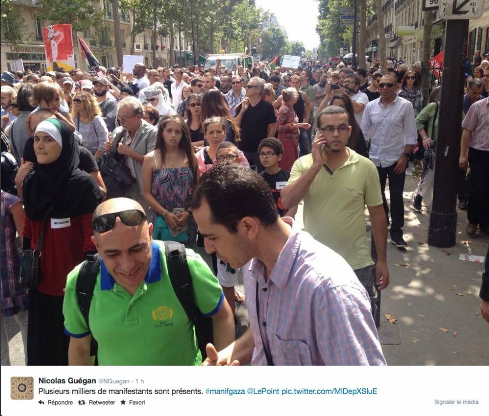 Paris : Des Milliers De Manifestants Pro-palestiniens Défilent Dans Le ...