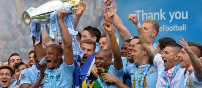 Les Citizens celebrent le titre de Premier League remporte en mai dernier.