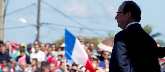 Francois Hollande a promis des annonces des la semaine prochaine sur le logement, les professions reglementees, la simplification et l'investissement.