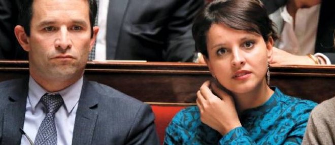 Najat Vallaud-Belkacem succede a Benoit Hamon. En deux ans, elle est le troisieme ministre de l'Education.