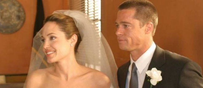 Angelina Jolie et Brad Pitt dans le film "Mr and Mrs Smith" ou ils jouaient un couple. C'est sur le tournage de ce film qu'ils se sont rencontres.