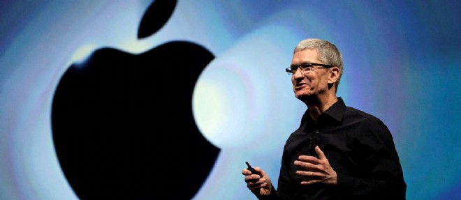 Tim Cook, le patron d'Apple, s'apprete a devoiler les nouveaux produits de sa celebre marque, depuis Cupertino (Californie), la salle ou Steve Jobs avait presente le Mac trente ans plus tot.