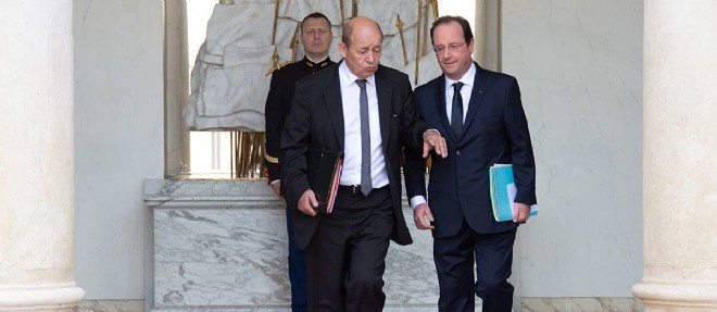 Francois Hollande et Jean-Yves Le Drian.