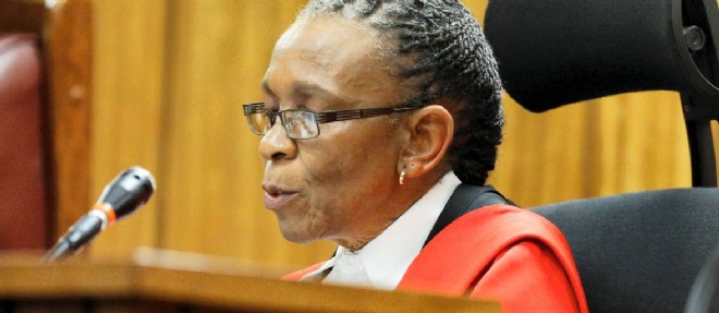 La juge Thokozile Masipa a ecarte le meurtre, estimant que l'homicide avait ete commis par "negligence".