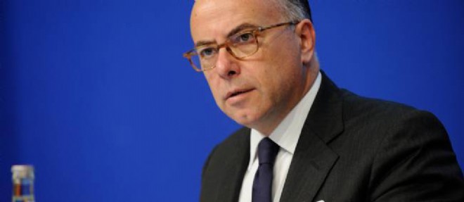 Bernard Cazeneuve, ministre de l'Interieur, s'apprete a censurer le Web francais. (C) Sipa