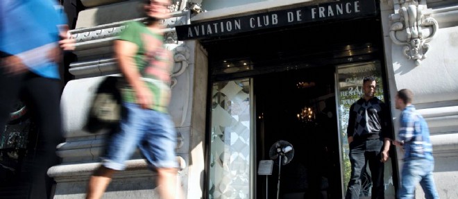 L'entree de l'Aviation Club de France, celebre cercle de jeu parisien, perquisitionne en debut de semaine.