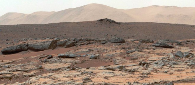 Des images de Mars captees par le robot Curiosity.