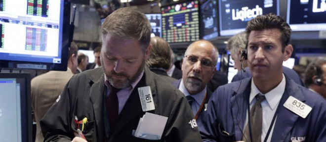 Wall Street, tout en restant nerveuse, a repris un peu de force jeudi.