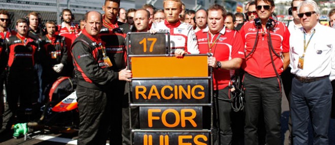 L'hommage de l'ecurie F1 Marussia a son pilote Jules Bianchi, le 12 octobre 2014, lors du Grand Prix de Sotchi (Russie).
