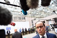 Ch&ocirc;mage: Hollande face aux chiffres &agrave; mi-mandat, pas de &quot;bonne nouvelle&quot; pr&eacute;vue