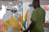 Ebola: des progr&egrave;s, mais encore une bataille de longue haleine