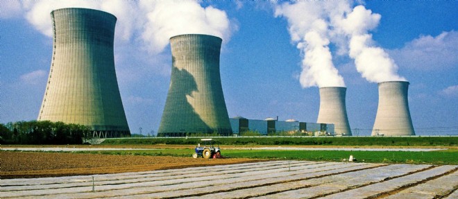 La centrale nucleaire de Dampierre.