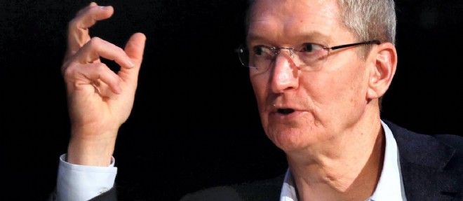 Tim Cook, 53 ans, a succede a Steve Jobs a la tete d'Apple en aout 2011.