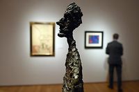 Un Giacometti et une vingtaine de Warhol vedettes des ench&egrave;res d'automne &agrave; New York
