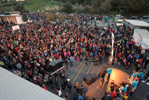 Des manifestants en faveur des écoles en langue basque à Ciboure le 8 novembre 2014 © Iroz Gaizka AFP