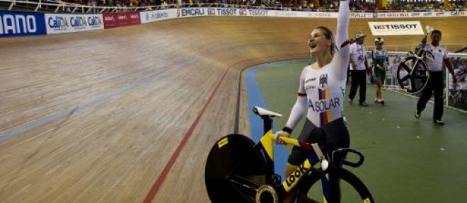 L'allemande Kristina Vogel explose de joie apres son titre aux Mondiaux de cyclisme sur piste disputes le 2 mars 2014 a Cali, en Colombie
