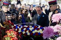 Francois Hollande au pied de la statue de Georges Clemenceau. (C)Alain Jocard