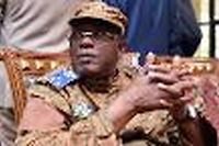 Burkina: accord a minima entre militaires et civils