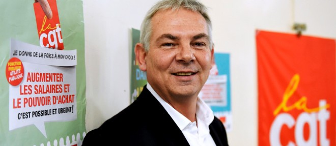 Thierry Lepaon, secretaire general de la CGT, en campagne electorale le 6 novembre dernier a Blenod-les-Pont-a-Mousson en Meurthe-et-Moselle.