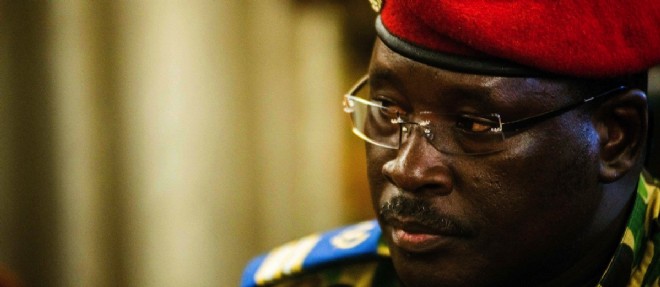 Le lieutenant-colonel Zida tient encore les renes a Ouagadougou malgre les avancees sur les institutions de la transition.