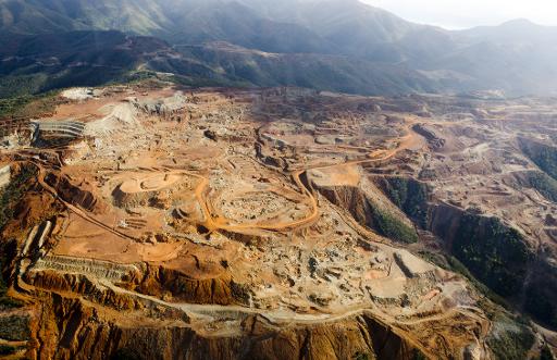 Vue aérienne d'une mine de nickel près de Voh, en Nouvelle-Calédonie, le 17 novembre 2014 © Alain Jocard AFP