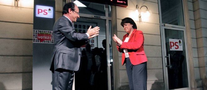 Francois Hollande et Martine Aubry lors de la primaire socialiste en 2011.
