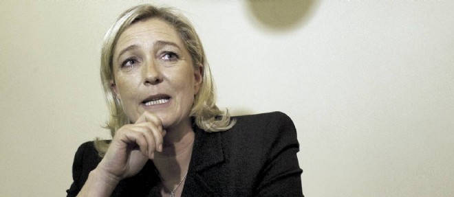 Marine Le Pen railleuse apres la demission de Kader Arif.