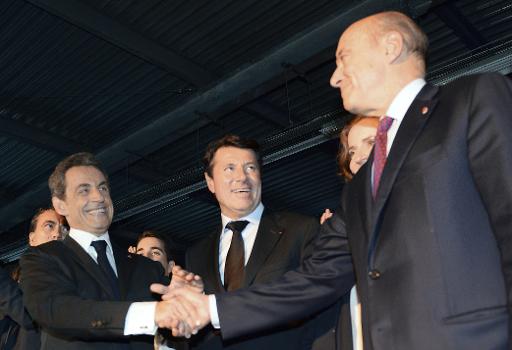 Pr&eacute;sidence de l'UMP: Jupp&eacute; hu&eacute;, Sarkozy acclam&eacute; &agrave; un meeting &agrave; Bordeaux