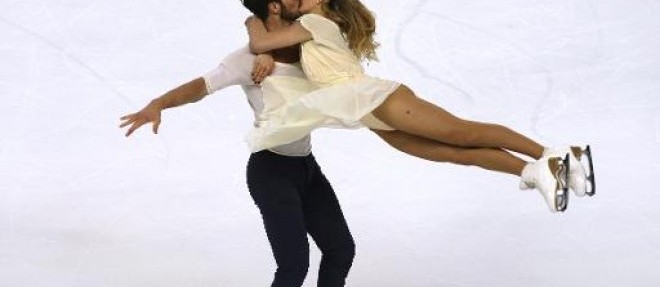 Les Francais Gabriella Papadakis et Guillaume Cizeron lors du programme libre de l'epreuve de danse sur glace au Trophee Bompard, le 22 novembre 2014 a Bordeaux
