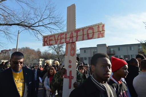 Manifestation le 29 novembre 2014 a Ferguson (Missouri) devant le memorial erige pour Michael Brown, tue en aout par un policier