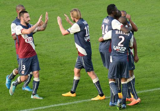 La joie des joueurs de Bordeaux apres le but de Cheick Diabate (N.14) contre Lille, le 30 novembre 2014 au stade Chaban-Delmas