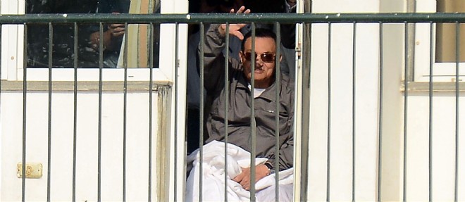 Hosni Moubarak est toujours en detention dans un hopital militaire au Caire en Egypte.